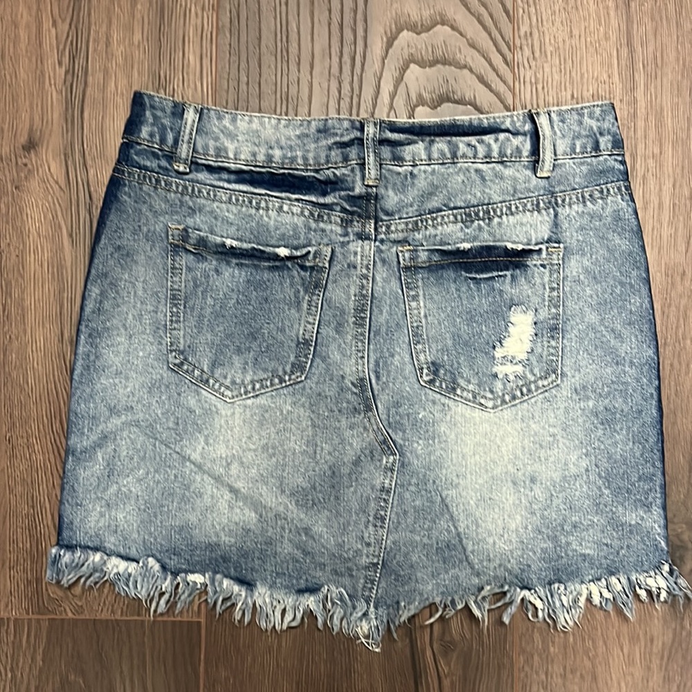 Distressed Vintage Havana - 2 toned denim skirt - size 27 - Picture 4 of 5